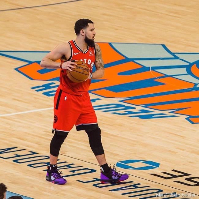 jnh-纽约尼克斯集结日伤情更新，志在中超名次提升，球迷炸锅，训练强度明显提升的简单介绍